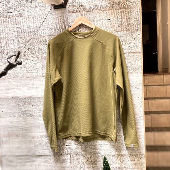 MEC Other - 3/$30 | MEC | Waffle Long-Sleeved Pullover Shirt - M, Olive Yellow/Green